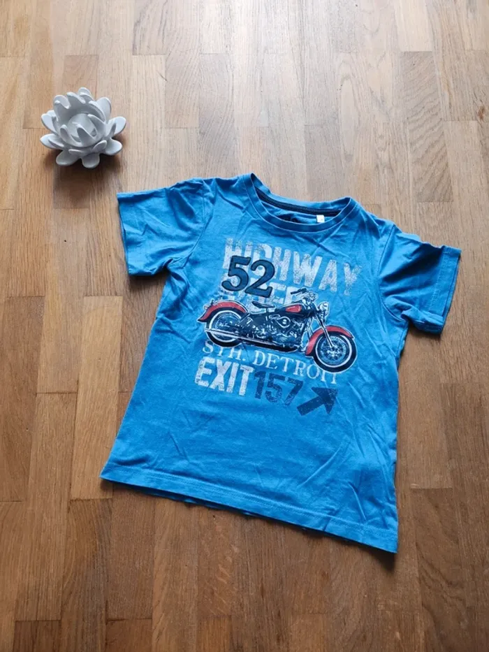 Tee shirt