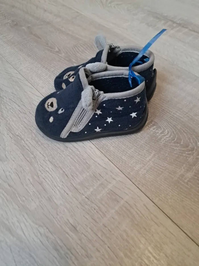 Chausson taille 20 - photo numéro 4