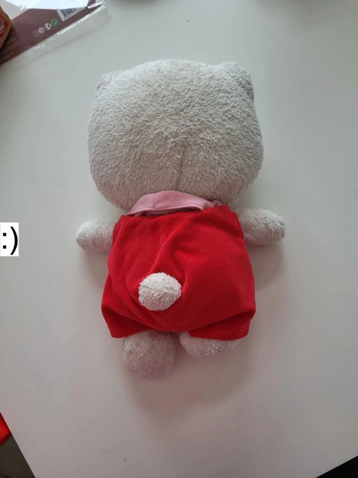 Peluche Hello Kitty - photo numéro 3