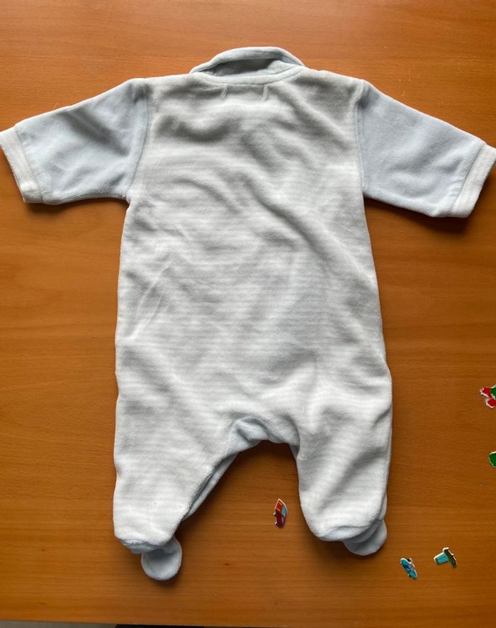 Pyjama 1 mois - photo numéro 3