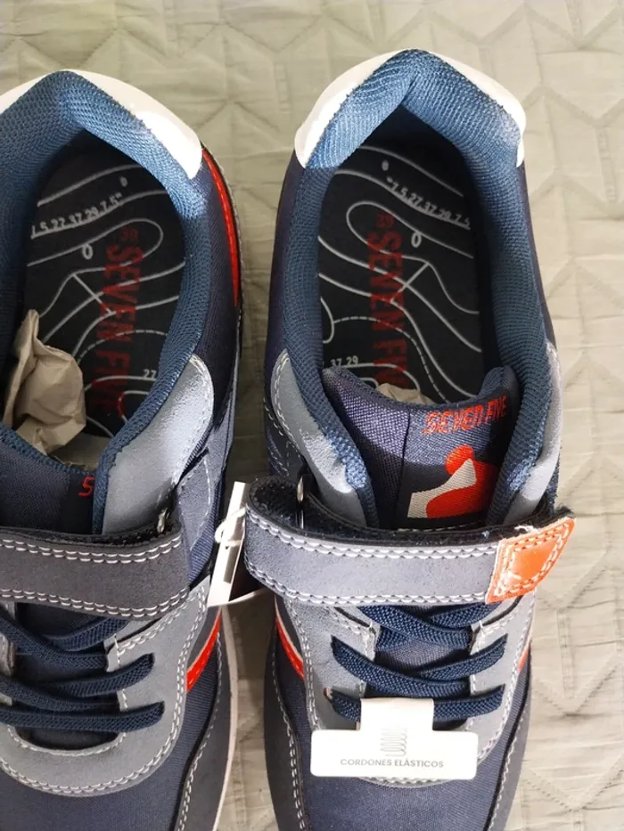Chaussure/ basket bleu à scratch T39 - photo numéro 5