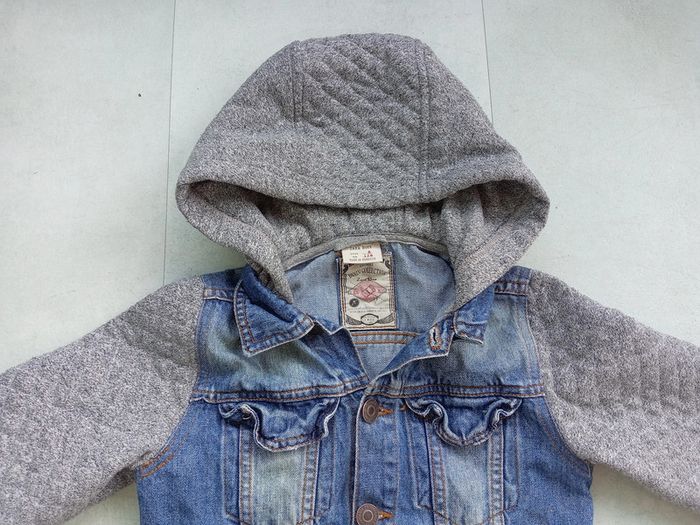 Blouson en jean Zara 8 ans - photo numéro 2