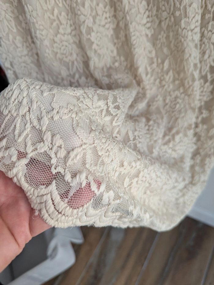 Robe beige en dentelle taille 44 - photo numéro 3