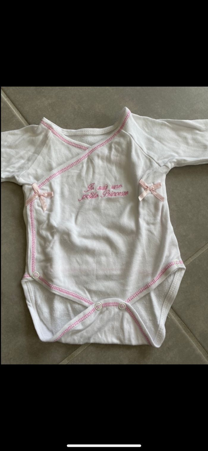 Body fille 3 mois - photo numéro 2