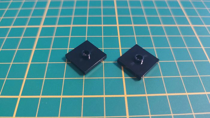 Lot x2 Plaque 2x2 avec rainure 1 goujon noir 87580 pièce détachée Lego #B35