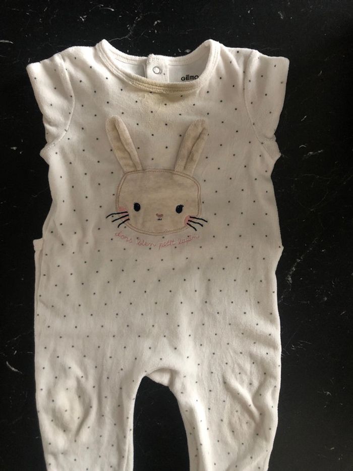 Lot 3 pyjamas velour tachés - photo numéro 7