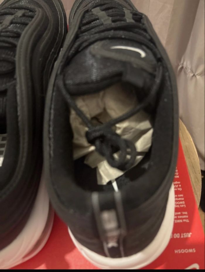 Air Max 97 noir et blanche - photo numéro 3