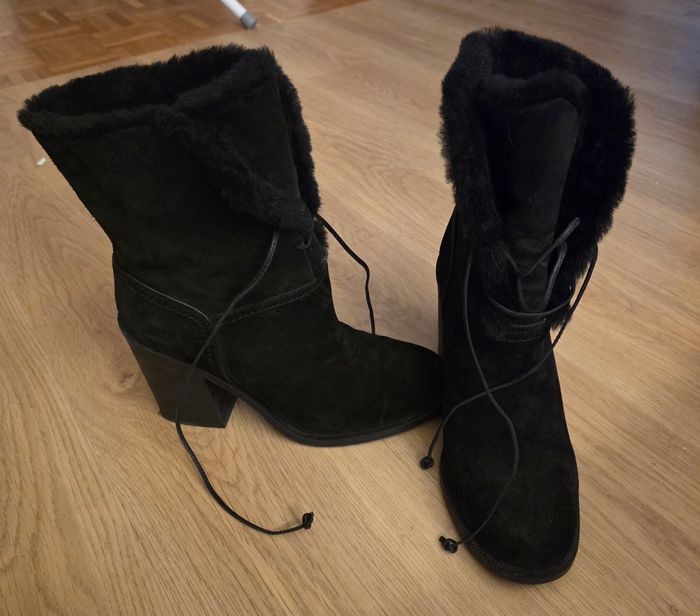 Bottines Ugg, taille 39 - photo numéro 2