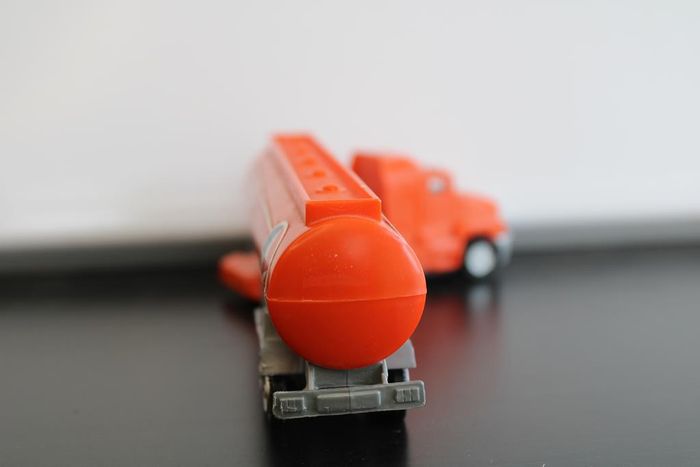 New ray camion tracteur plus remorque citerne - photo numéro 4