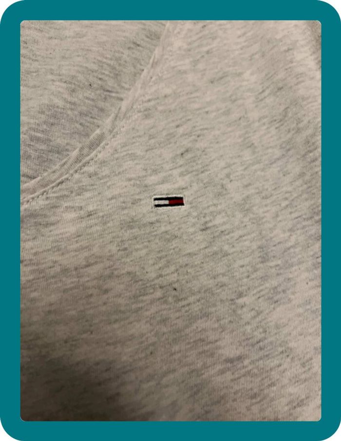 T-shirt manches longues col V généreux S -Tommy Hilfiger - photo numéro 7