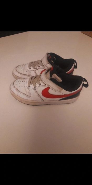 Basket Nike taille 28.5