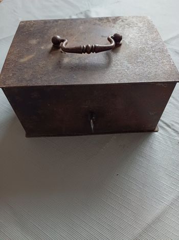 Petit coffre vintage