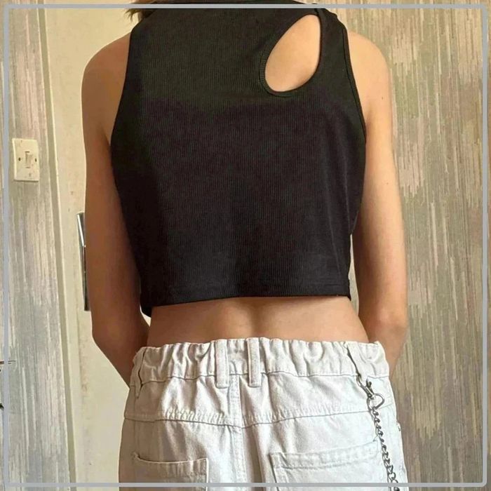Crop top taille 36 marque shein - photo numéro 2