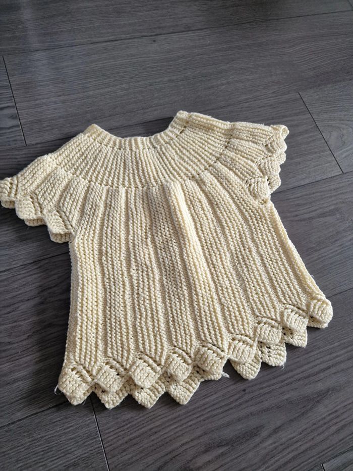 Haut tricoté fait main - photo numéro 3