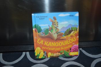 Livre Mac Donald Happy Meal Le kangourou qui n'avait pas de poche