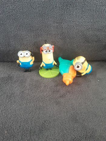 Lot de 3 figurine minions