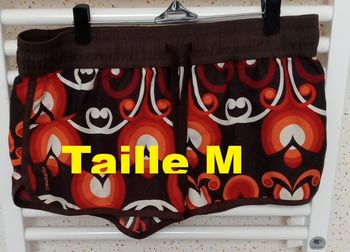 Short marron noir rouge orange blanc bordeaux Taille M