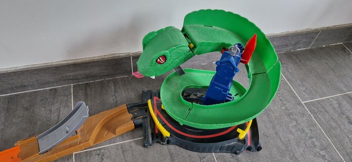 Valeur 50euros hotwheels city attaque du cobra - photo numéro 3