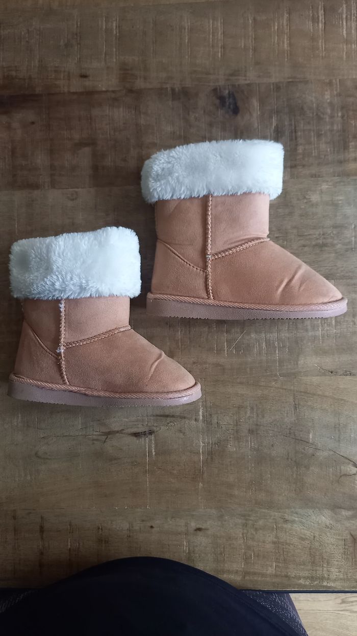 Bottines fourrées pointure 30 - photo numéro 3