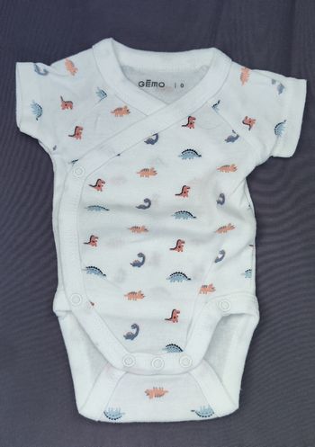 Lot de vêtements naissance