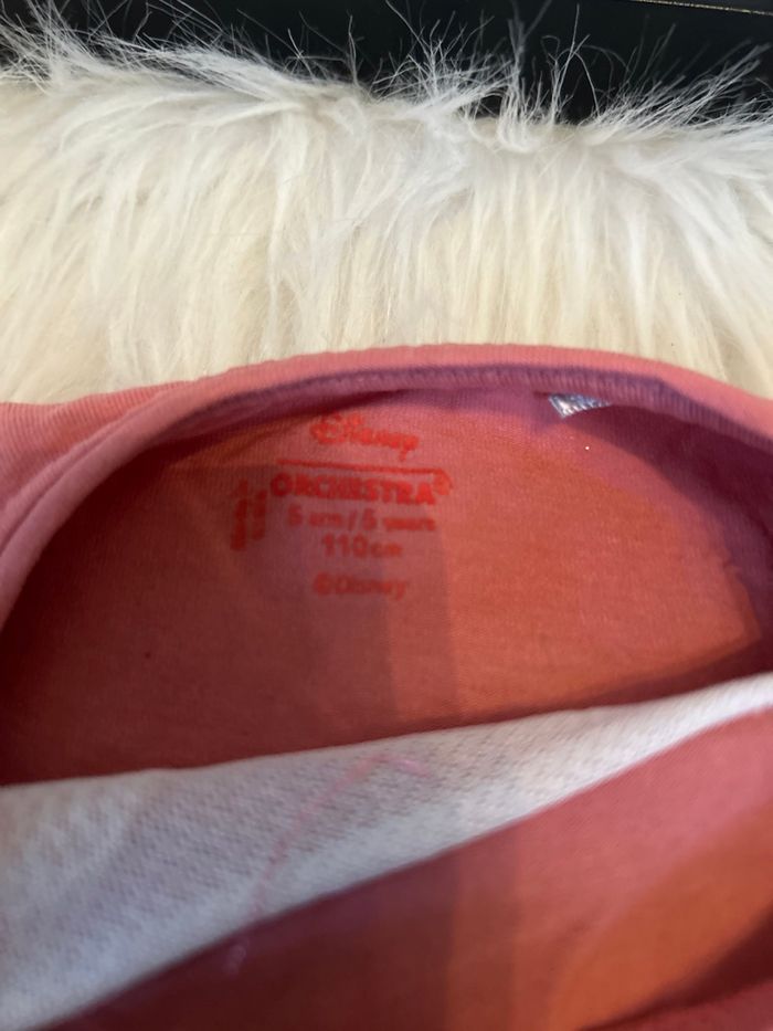 Très beau tee shirt manches longues minnie 🥰 taille 5 ans - photo numéro 2