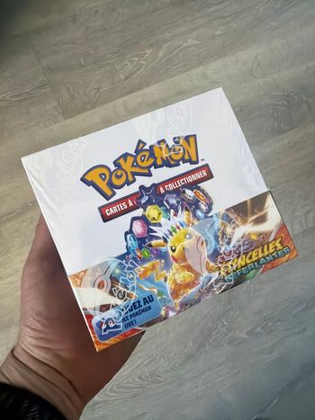 Display Pokémon étincelles déferlantes 