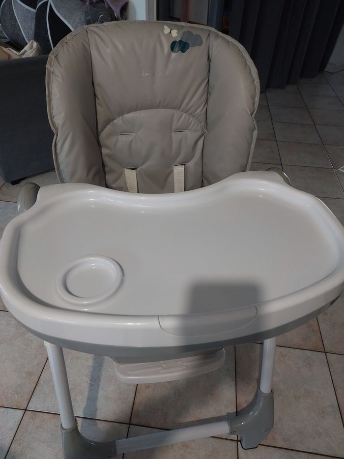 Chaise haute - photo numéro 2