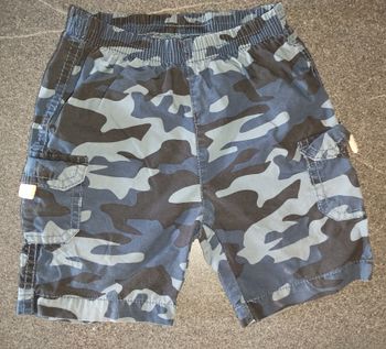 Short 23 mois