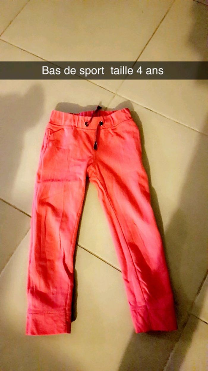 Bas de jogging taille 4 ans