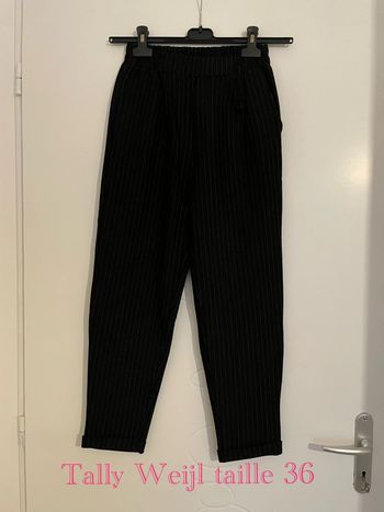 Pantalon court 7/8 noir rayure argenté taille haute élastique Tally Weijl taille 36