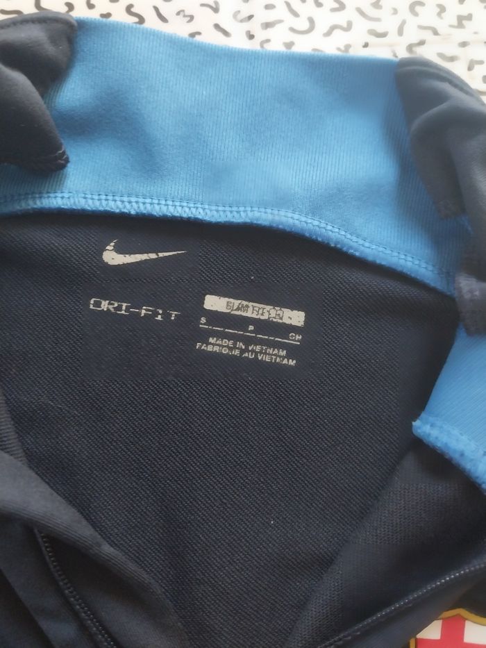 Haut d’entraînement FC Barcelona – Nike Dri-Fit – Taille S - photo numéro 4