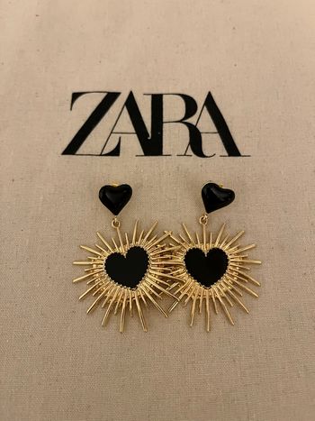Paire de boucles d’oreilles, soleil, cœur noir et doré