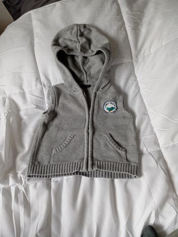 Pull sans manche 12 mois