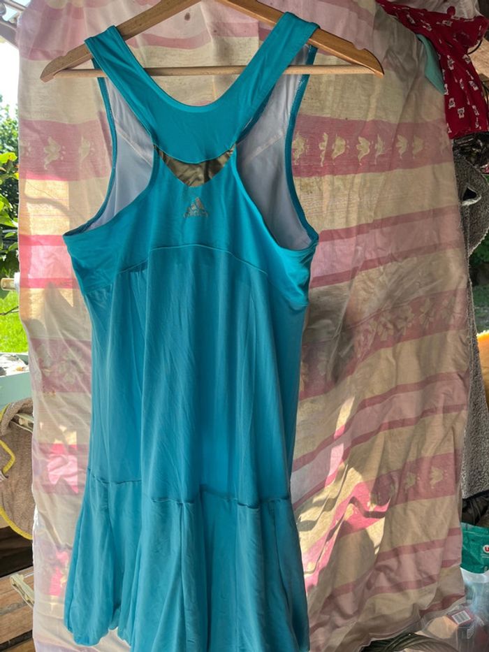 Robe de tennis - photo numéro 3