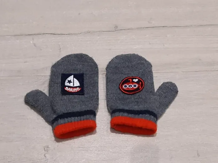 Gants 6-12 mois