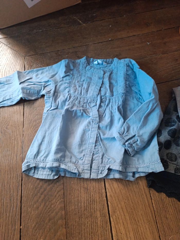 Lot de deux blouses 23/24 mois - photo numéro 4