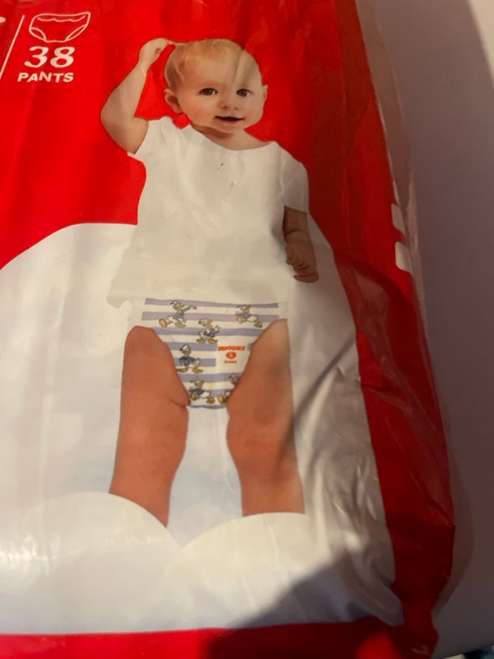 Couche pants huggies - photo numéro 4