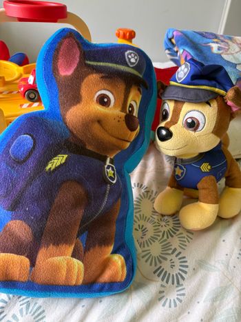 Lot peluche et coussin