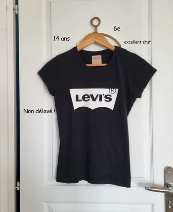 T-shirt levi's 14 ans impeccable
