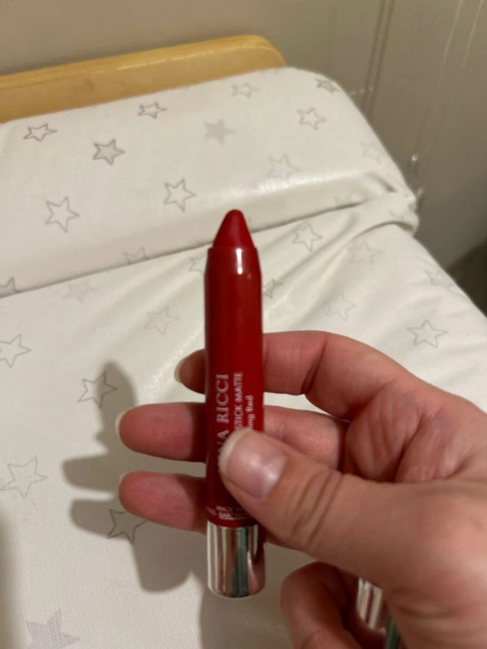 Rouge à lèvre 👄 - photo numéro 3