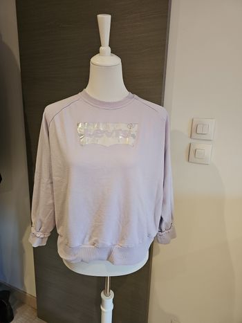 Sweat Levi's lilas 16 ans fille tres bon état 