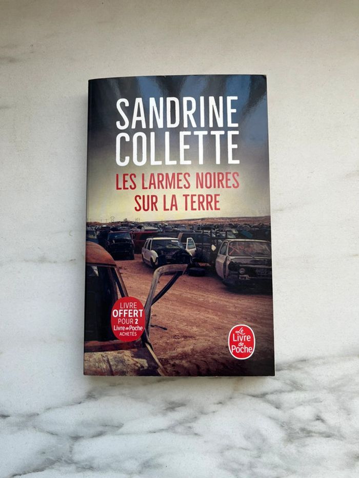 Livre Les larmes noires sur la terre