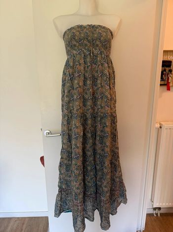 Robe bustier fleuri Bershka