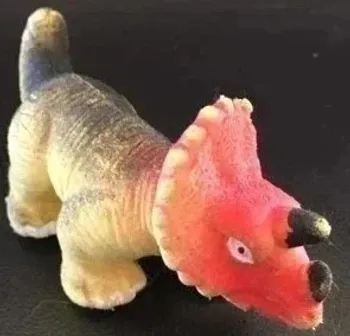🦖 Dinosaure en plastique – Figurine réaliste 9 cm