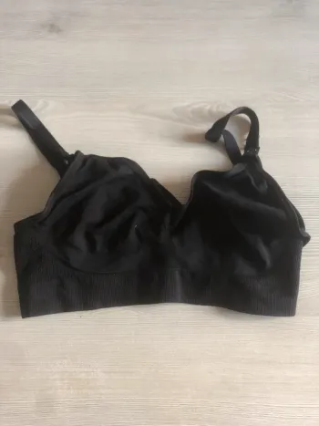 Soutien gorge allaitement neuf Taille 4