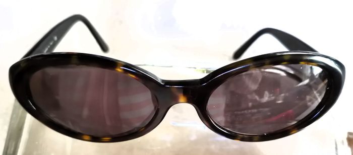 Lunettes de Soleil "Ray Ban" - photo numéro 3