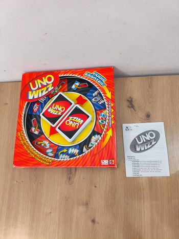 Jeu de société Uno Wizz