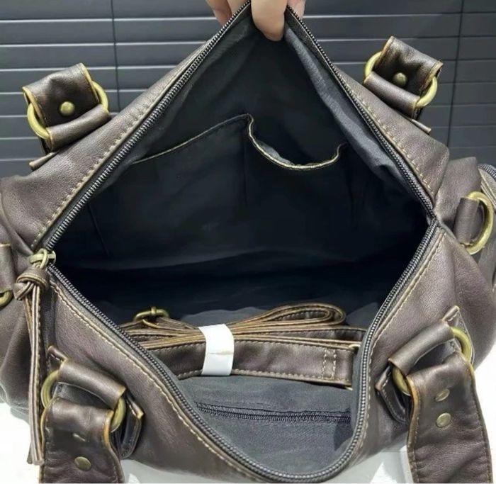 Sac à main vintage marron style y2k