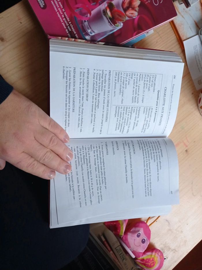 Livre toutes les bases et les recettes de la pâtisserie et des desserts - photo numéro 6