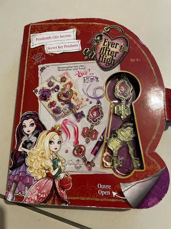 Pendentif porte-clefs ever after high